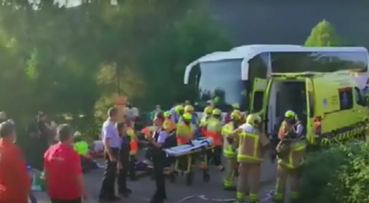 В Каталонии 20 человек пострадали в ДТП с автобусом