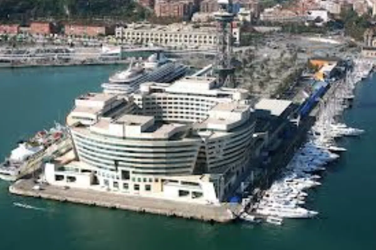 World Trade Center в Барселоне выставлен на продажу