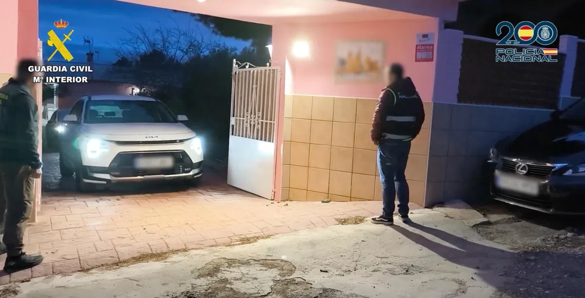 В Валенсии задержали белорусов за угон машин