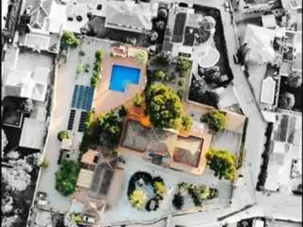 Объект дня: усадьба «испанского Карузо» в Дении с расчётом в рублях