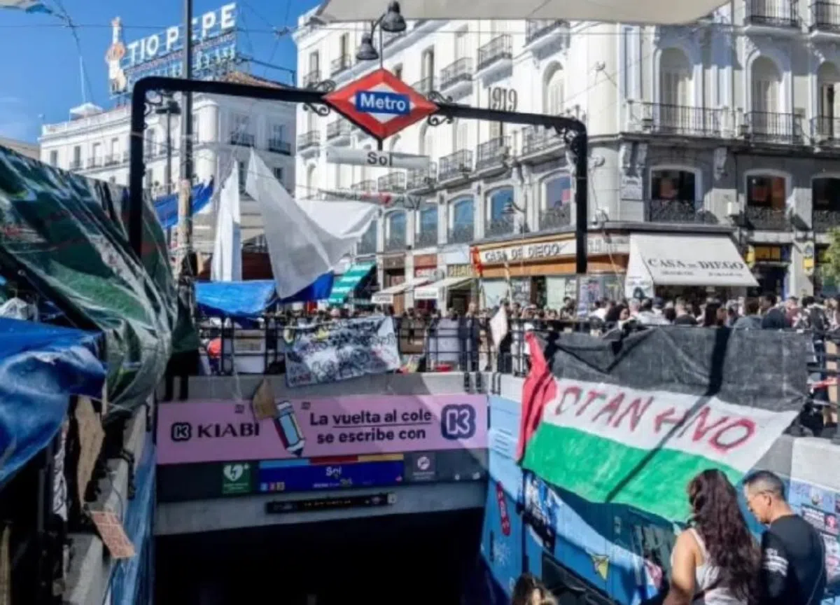 В Мадриде закрыли станцию метро Sol из-за антисанитарии в лагере протестующих